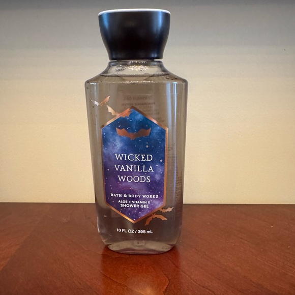 NWT Wicked Vanilla Woods Shower Gel - Picture 1 of 4